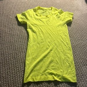Highlight Yellow Lululemon Swiftly Tech Short-Sleeve Shirt 2.0 (size 2)
